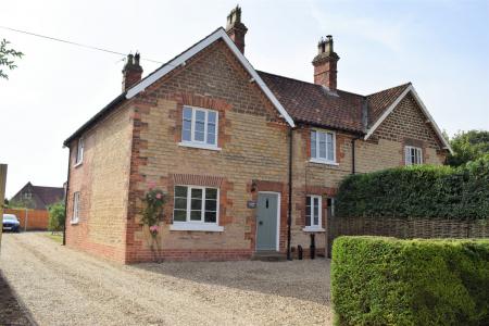 School Lane, Appleby, DN15