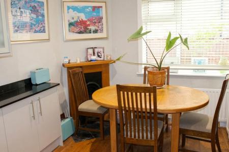 2 bedroom Detached bungalow for sale in Kings Avenue, Brigg, DN20