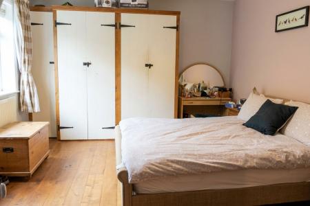 2 bedroom Detached bungalow for sale in Kings Avenue, Brigg, DN20