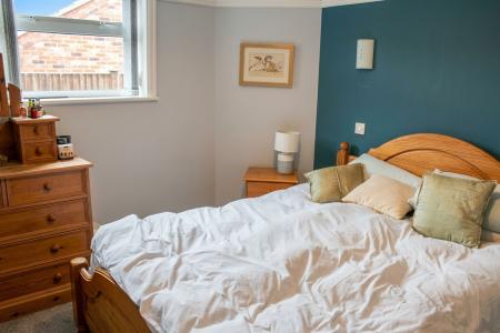 2 bedroom Detached bungalow for sale in Kings Avenue, Brigg, DN20