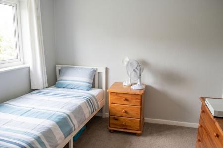 3 bedroom Semi-detached house for sale in Highfield Grove, Brigg, DN20