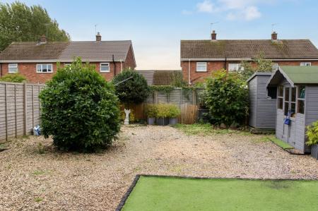 3 bedroom Semi-detached house for sale in Highfield Grove, Brigg, DN20