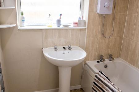 3 bedroom Semi-detached house for sale in Highfield Grove, Brigg, DN20