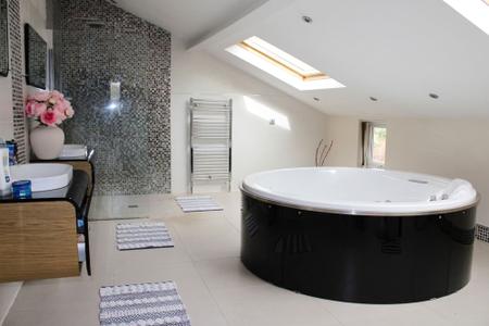 4 bedroom Detached house for sale in Croxton, Ulceby, DN39