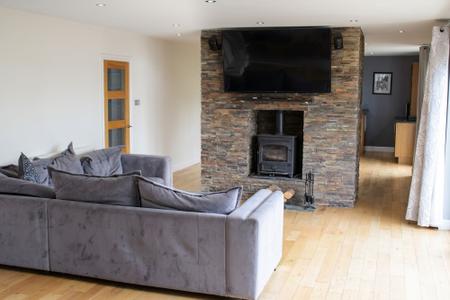 4 bedroom Detached house for sale in Croxton, Ulceby, DN39