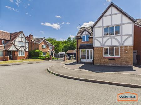 4 bedroom Detached house for sale in Clydesdale Road, Clayhanger, Walsall, WS8