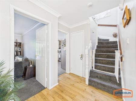 4 bedroom Detached house for sale in Fairburn Crescent, Pelsall, WS3