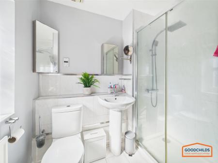 4 bedroom Detached house for sale in Fairburn Crescent, Pelsall, WS3