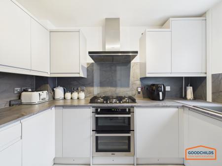 3 bedroom Semi-detached house for sale in Hay Grove, Brownhills, WS8