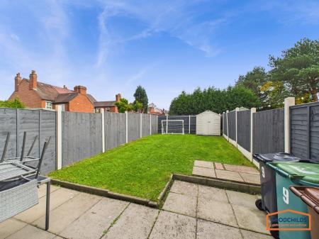 3 bedroom Semi-detached house for sale in Hay Grove, Brownhills, WS8
