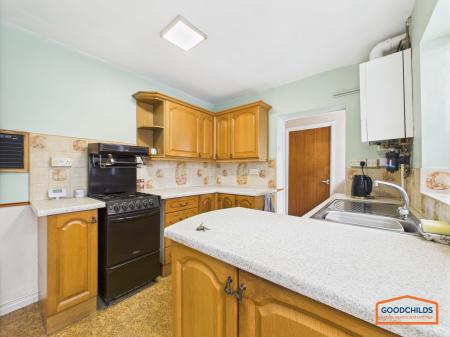 3 bedroom Semi-detached house for sale in Hednesford Road, Brownhills, WS8