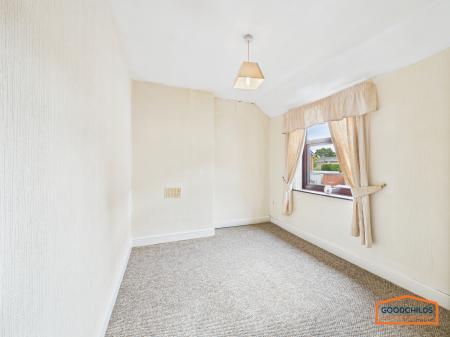 3 bedroom Semi-detached house for sale in Hednesford Road, Brownhills, WS8