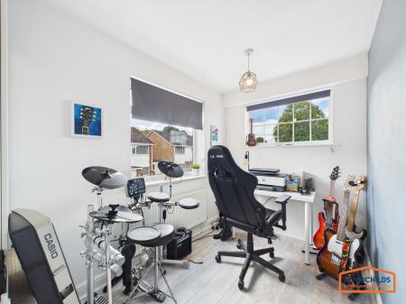 3 bedroom Semi-detached house for sale in Knaves Castle Avenue, Brownhills, WS8