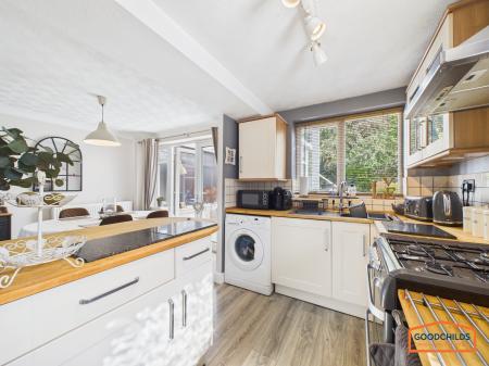 3 bedroom Semi-detached house for sale in Knaves Castle Avenue, Brownhills, WS8