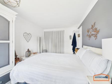 3 bedroom Semi-detached house for sale in Knaves Castle Avenue, Brownhills, WS8