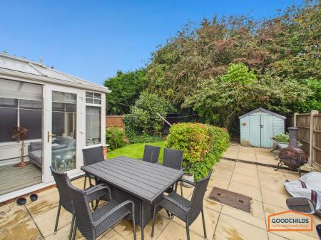 3 bedroom Semi-detached house for sale in Knaves Castle Avenue, Brownhills, WS8