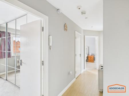 2 bedroom Apartment for sale in Lapwing Close, Brownhills, WS8
