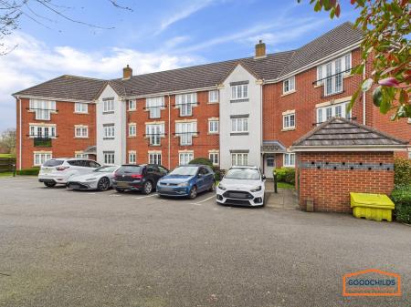 2 bedroom Apartment for sale in Lapwing Close, Brownhills, WS8