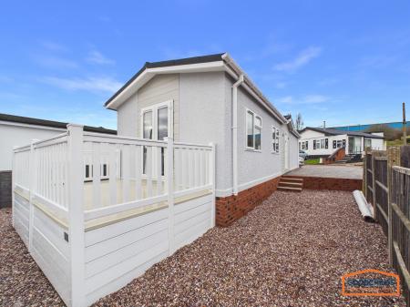 1 bedroom Park home for sale in Lichfield Road, Brownhills, WS8