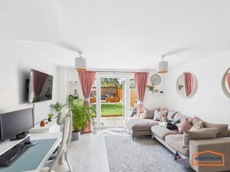 2 bedroom Terraced House for sale in Silver Street, Brownhills, WS8