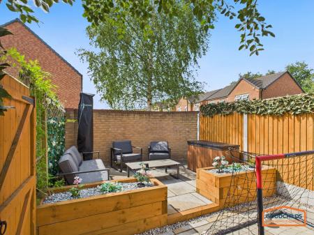 2 bedroom Terraced House for sale in Silver Street, Brownhills, WS8