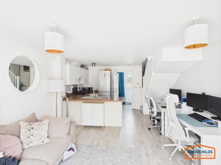 2 bedroom Terraced House for sale in Silver Street, Brownhills, WS8