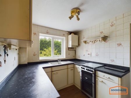 3 bedroom Semi-detached house to let in Cherwell Drive, Brownhills, WS8