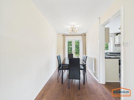 3 bedroom Semi-detached house to let in Cherwell Drive, Brownhills, WS8