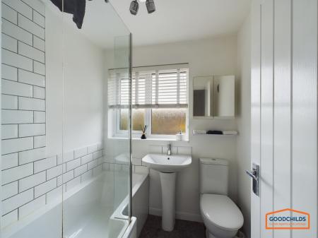 2 bedroom Semi-detached house for sale in Clarendon Road, Shelfield, WS4