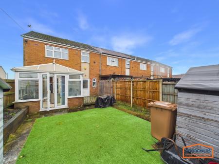 3 bedroom End of terrace house for sale in Cherwell Drive, Brownhills, WS8
