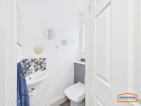 3 bedroom End of terrace house for sale in Cherwell Drive, Brownhills, WS8