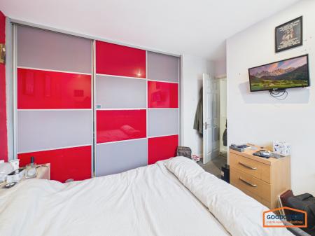 3 bedroom End of terrace house for sale in Cherwell Drive, Brownhills, WS8