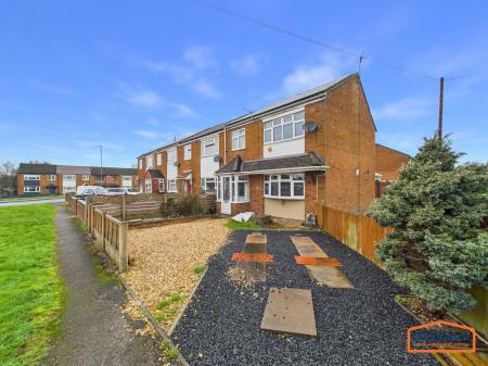 3 bedroom End of terrace house for sale in Cherwell Drive, Brownhills, WS8