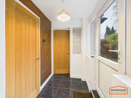 2 bedroom Semi-detached house for sale in Hednesford Road, Brownhills, WS8