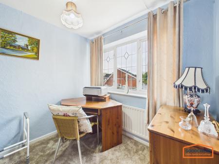 5 bedroom Semi-detached house for sale in Canterbury Close, Pelsall, WS3