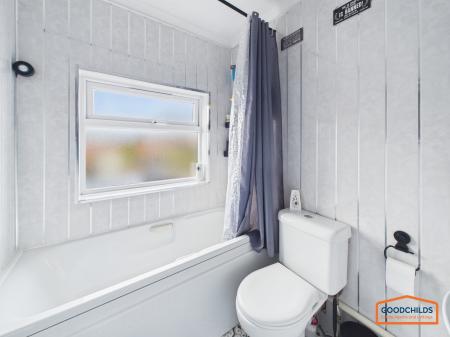 3 bedroom Semi-detached house for sale in Broad Lane South, Wolverhampton, WV11