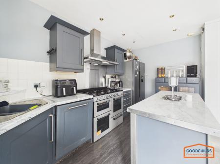 3 bedroom Semi-detached house for sale in Broad Lane South, Wolverhampton, WV11