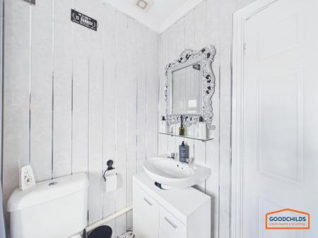 3 bedroom Semi-detached house for sale in Broad Lane South, Wolverhampton, WV11