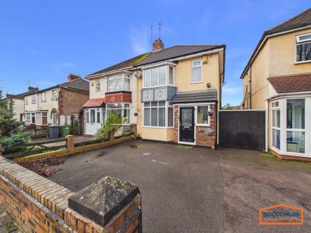 3 bedroom Semi-detached house for sale in Broad Lane South, Wolverhampton, WV11