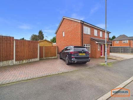3 bedroom Semi-detached house for sale in Howdles Lane, Walsall, WS8