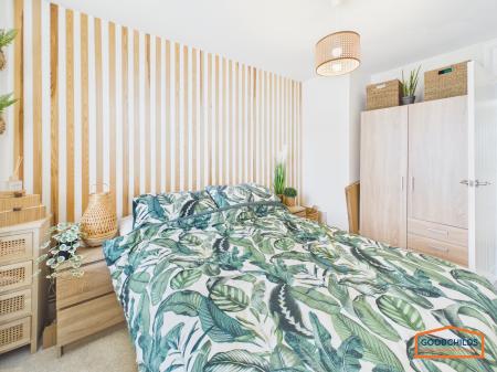 2 bedroom Apartment for sale in Sadlers Mill, Brownhills, WS8