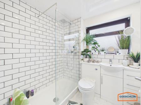 2 bedroom Apartment for sale in Sadlers Mill, Brownhills, WS8