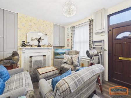 3 bedroom Terraced House for sale in Lichfield Road, Brownhills, WS8
