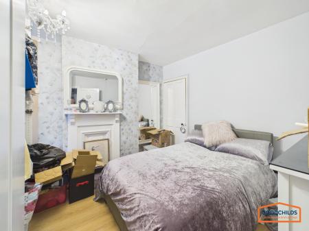 3 bedroom Terraced House for sale in Lichfield Road, Brownhills, WS8