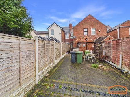 3 bedroom Terraced House for sale in Lichfield Road, Brownhills, WS8