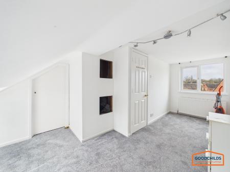 5 bedroom Terraced House for sale in Shireview Road, Pelsall, WS3