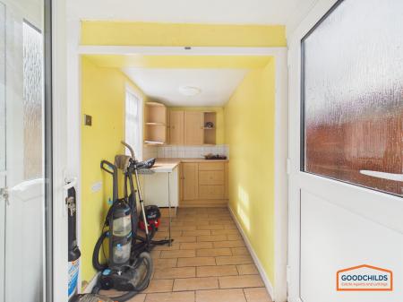 3 bedroom End of terrace house for sale in Elm Road, Norton Canes, WS11