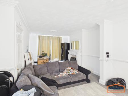 3 bedroom Semi-detached house to let in Oak Road, Pelsall, WS3