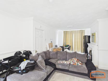 3 bedroom Semi-detached house to let in Oak Road, Pelsall, WS3