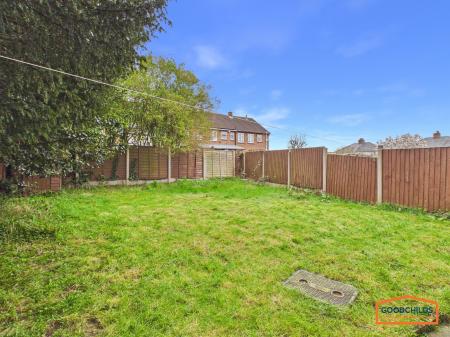 3 bedroom Semi-detached house to let in Oak Road, Pelsall, WS3